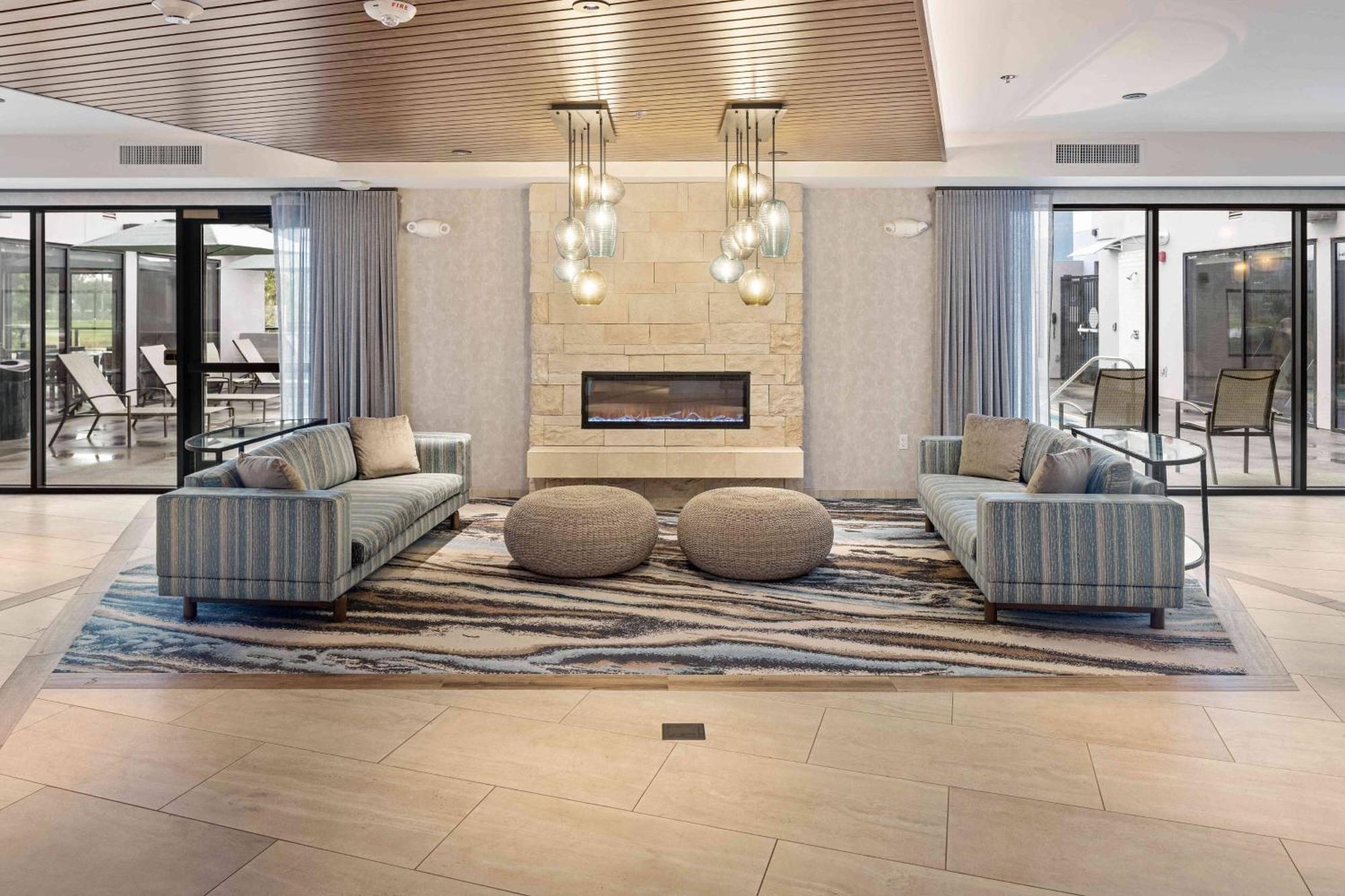 Fairfield Inn & Suites By Marriott San Diego Pacific Beach ภายนอก รูปภาพ