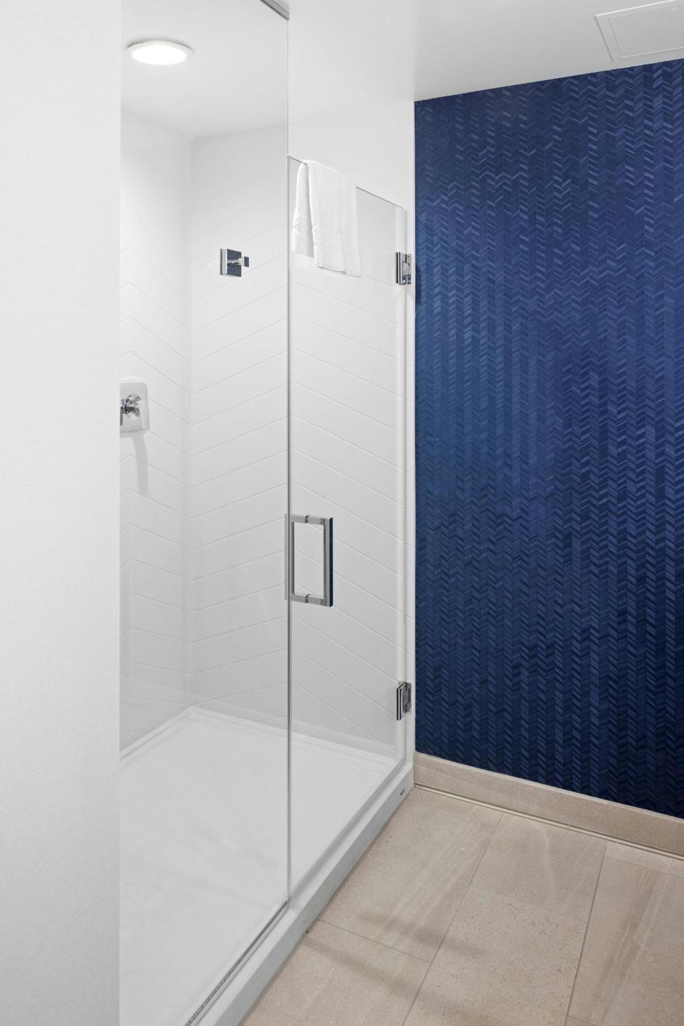 Fairfield Inn & Suites By Marriott San Diego Pacific Beach ภายนอก รูปภาพ